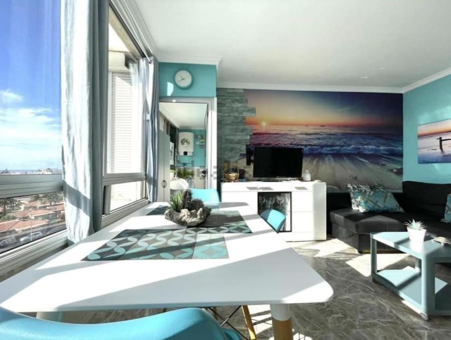 Traumhafte Wohnung Mit Panoramablick Und Pool بلايا ديل إنغلز المظهر الخارجي الصورة